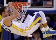 开云体育app-F1新赛季揭幕战焦点战，洪都拉斯掀翻亚特兰大，赛场内外的双重震撼