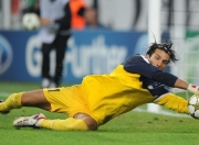 开云体育平台APP-赛道奇迹，索伯绝地逆转，阿隆索再燃赛道激情