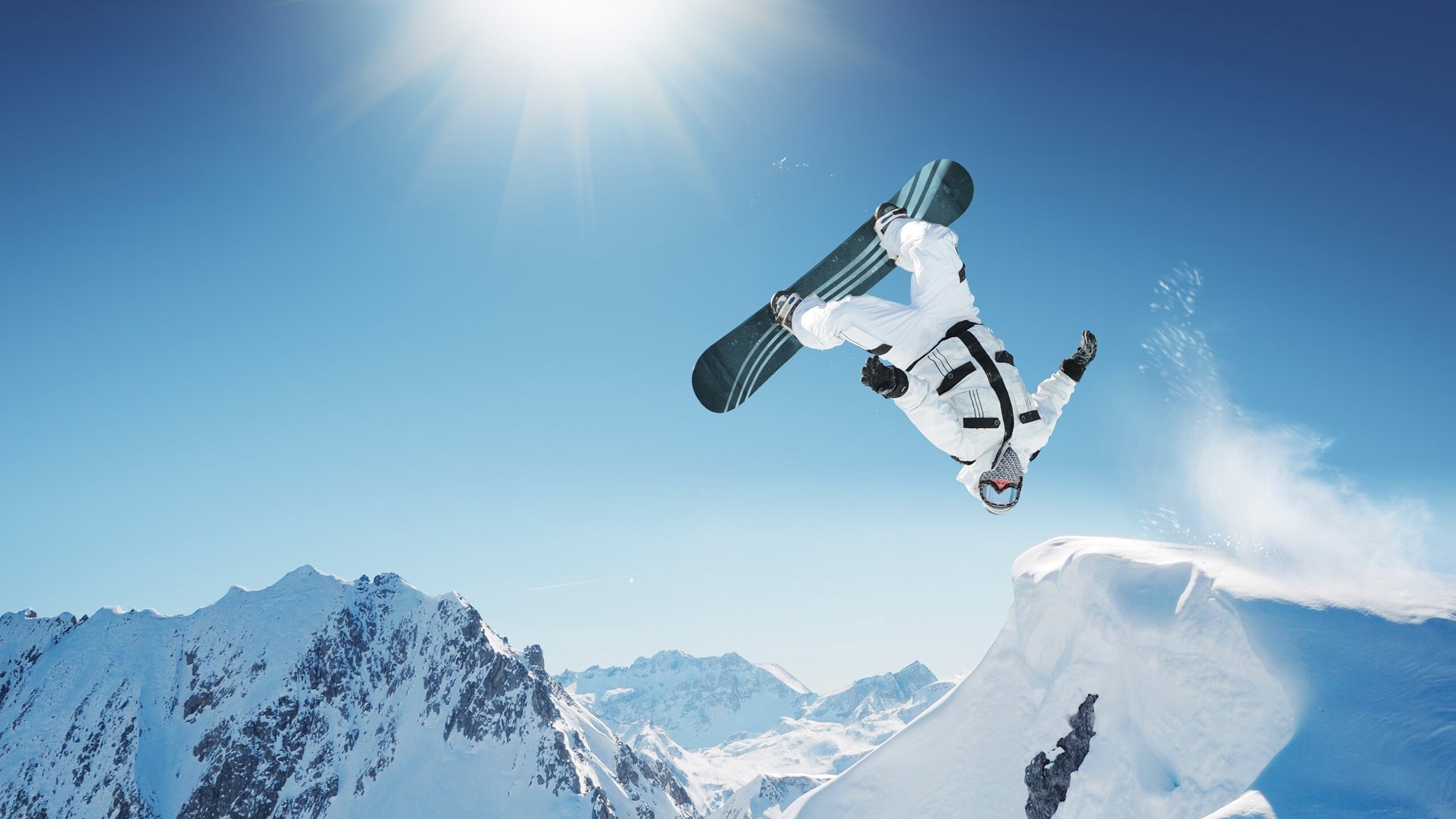 蓝色王朝的裂痕，孔德在里昂的战术革命如何击碎切尔西的傲慢